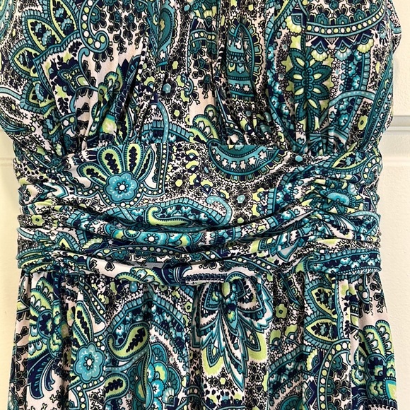 R & K Originals Print Jersey Dress with Halter Style Neck and Built In Bra sz.6 - Picture 4 of 8